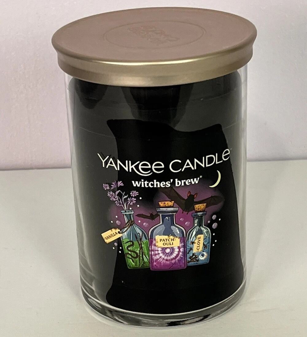Yankee Candle Witches’ Brew 20 oz Large Tumbler Halloween Black 2 Wick New